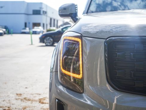 Used 2021 Kia Telluride SX w/ SX Prestige Package AWD/4WD image 10