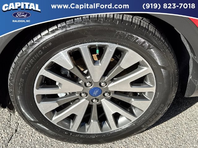 Certified 2020 Ford Escape Titanium FWD image 13