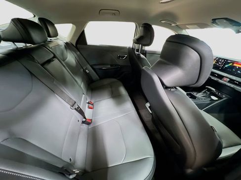 New 2026 Kia K4 EX image 25