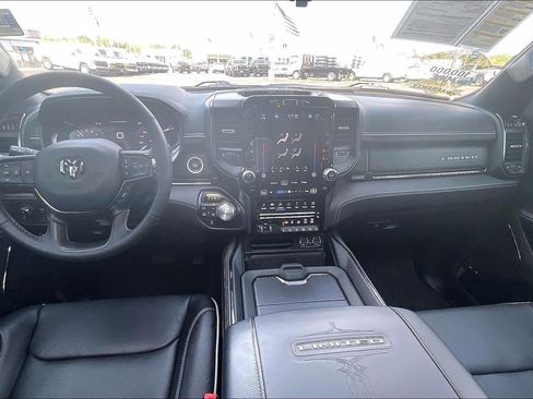 Used 2024 RAM 1500 Limited AWD/4WD image 16