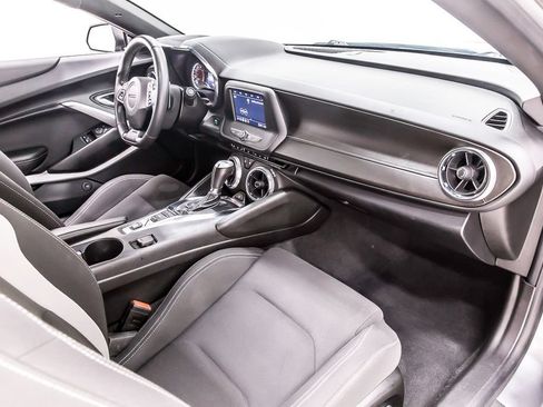 Used 2021 Chevrolet Camaro LT RWD image 33