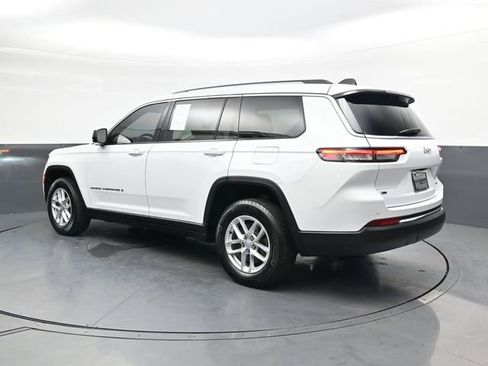Used 2023 Jeep Grand Cherokee L Laredo RWD image 5