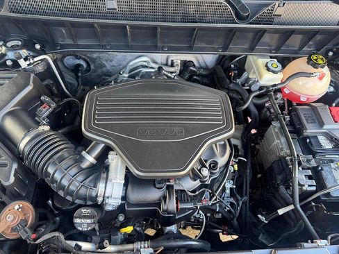 Used 2018 GMC Acadia SLT FWD image 40