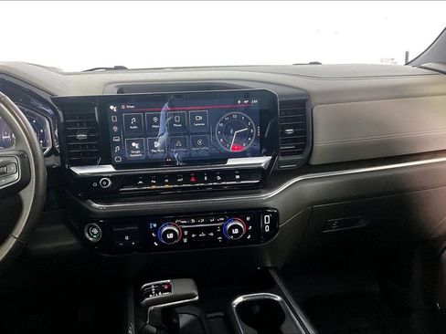 Used 2024 GMC Sierra 1500 SLT w/ SLT Premium Plus Package AWD/4WD image 6