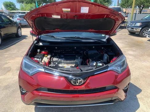 Used 2018 Toyota RAV4 XLE w/ Plus Extra Value Package FWD image 21