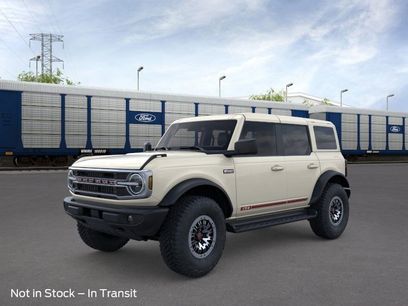 New 2026 Ford Bronco Outer Banks w/ Sasquatch Package