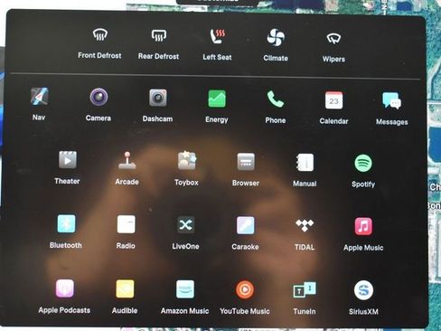 Used 2021 Tesla Model Y Long Range image 16