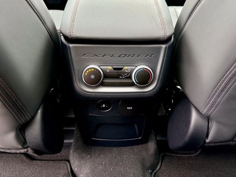 New 2026 Ford Explorer Active w/ Active Comfort Package image 34