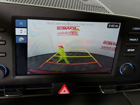 Certified 2025 Hyundai Elantra Sport FWD image 6