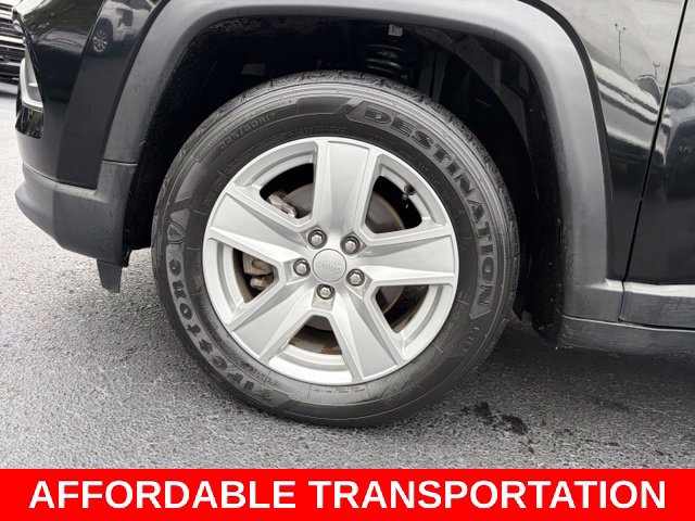 Used 2022 Jeep Compass Latitude FWD image 9