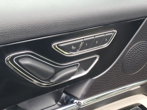 New 2026 Lincoln Corsair Premiere image 9