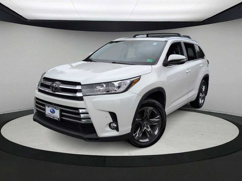 Used 2018 Toyota Highlander Limited Platinum AWD/4WD image 1