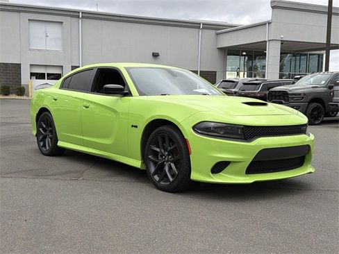 Used 2023 Dodge Charger R/T w/ Blacktop Package image 15