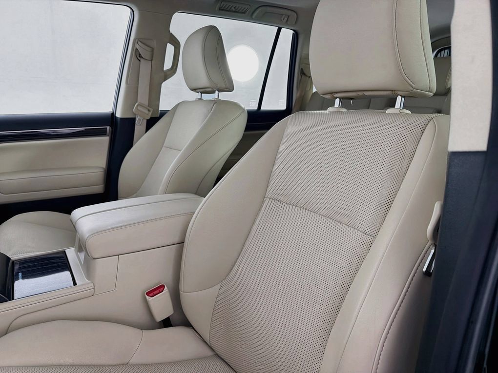 Used 2023 Lexus GX 460 Premium w/ Premium Package AWD/4WD image 34