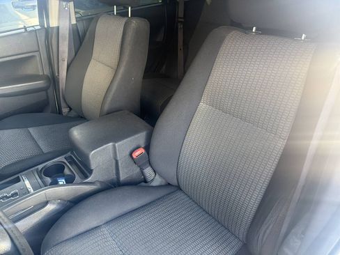Used 2008 Jeep Grand Cherokee Laredo w/ Driver Convenience Group RWD image 7