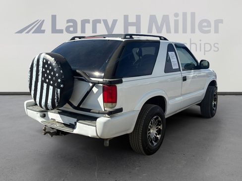 Used 1998 GMC Jimmy SLS w/ Marketing Opt Pkg 2 image 5
