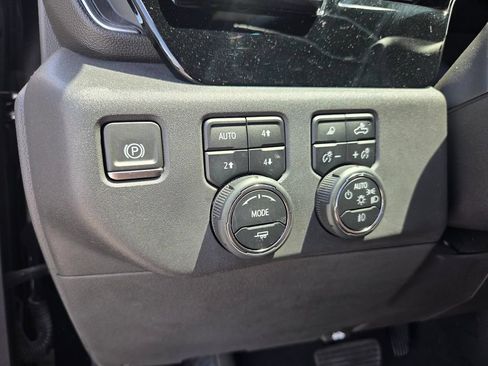 Used 2024 Chevrolet Silverado 1500 High Country w/ Max Trailering Package AWD/4WD image 24