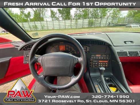 Used 1992 Chevrolet Corvette Coupe RWD image 10