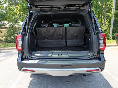 Used 2023 Ford Expedition Platinum AWD/4WD image 33