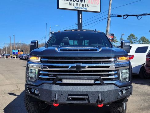 Used 2020 Chevrolet Silverado 3500 High Country w/ Technology Package AWD/4WD image 2