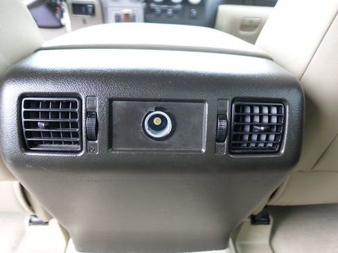 Used 2010 Toyota Tundra Limited image 29