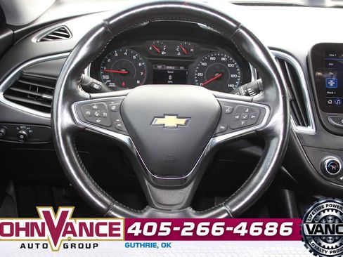Used 2021 Chevrolet Malibu LT w/ Leather Package image 29