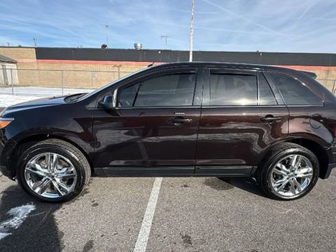 Used 2014 Ford Edge SEL w/ Equipment Group 205A image 2