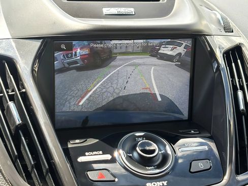 Used 2014 Ford C-MAX SEL w/ Equipment Group 302A FWD image 37