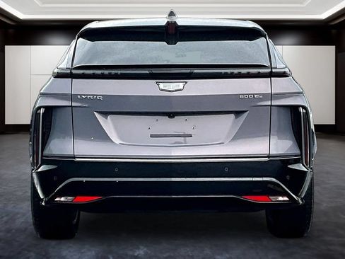 Certified 2025 Cadillac Lyriq Sport w/ LPO, Floor Liner Package AWD/4WD image 5