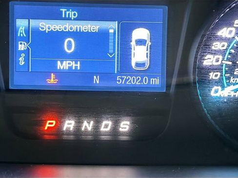 Used 2016 Ford Taurus SE FWD image 13