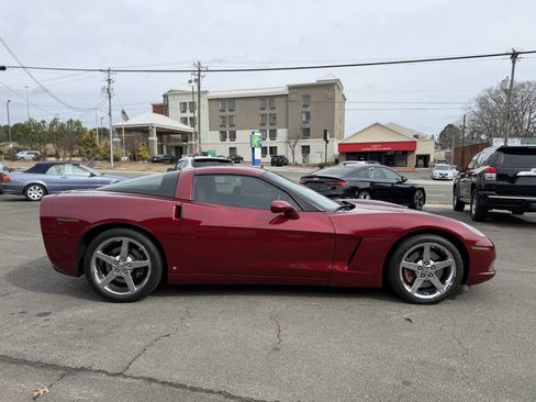Used 2007 Chevrolet Corvette Coupe w/ Preferred Equipment Group image 8