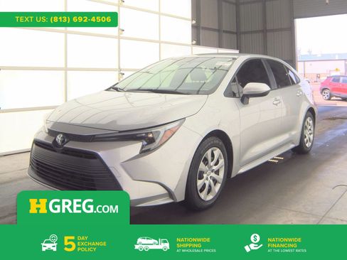 Used 2024 Toyota Corolla LE image 1