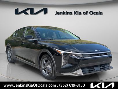 New 2025 Kia K4 LXS