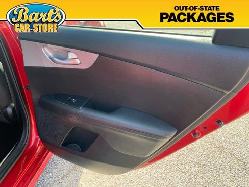 Used 2023 Kia Forte LXS image 8