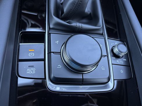 New 2026 MAZDA MAZDA3 2.5 S Hatchback w/ Premium Pkg image 36