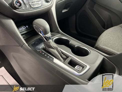 Used 2024 Chevrolet Equinox LT FWD image 26