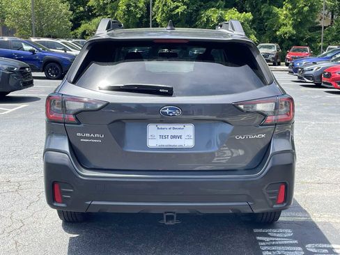 Used 2021 Subaru Outback Premium AWD/4WD image 3
