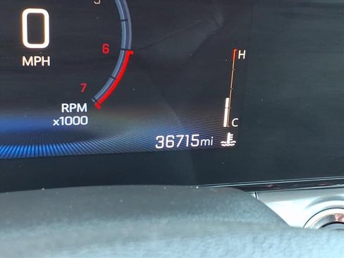 Used 2025 Chevrolet Trax LT FWD image 26