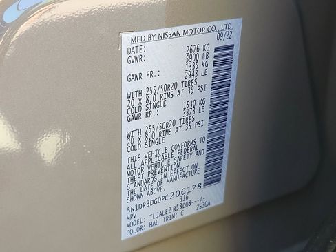 Certified 2023 Nissan Pathfinder Platinum w/ Cargo Package FWD image 30