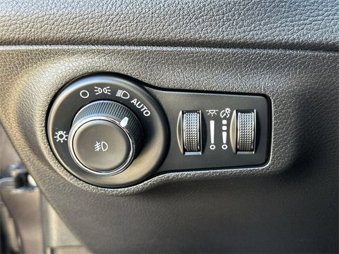 Used 2019 Jeep Compass Trailhawk w/ Leather Interior Group image 16