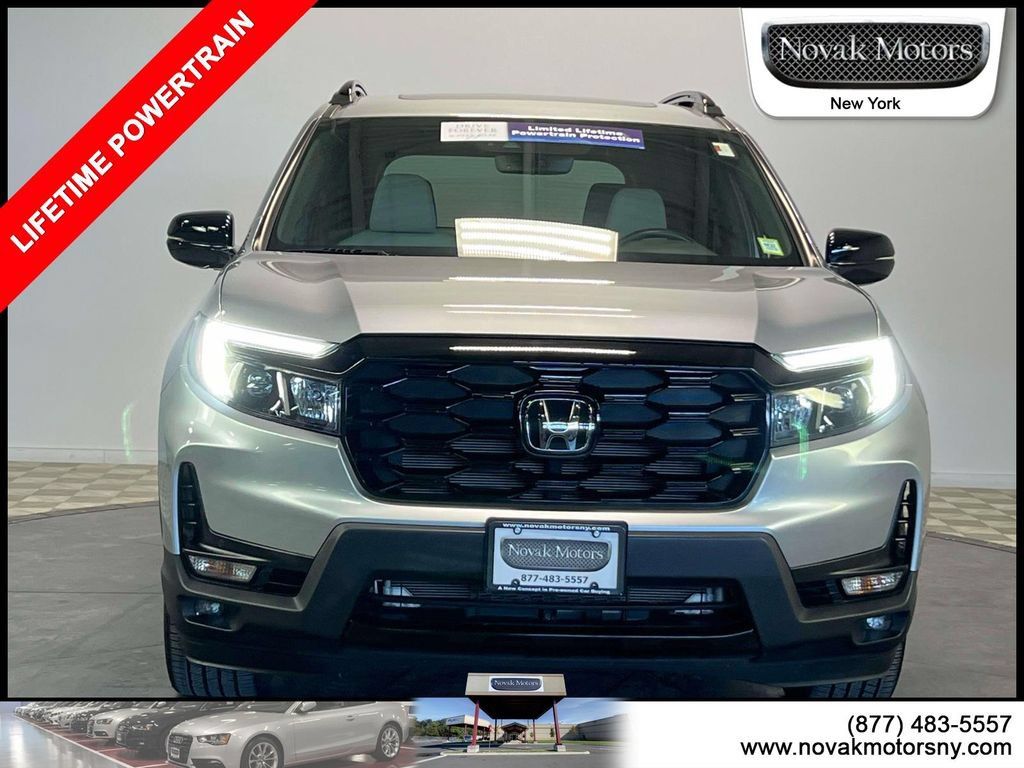 Used 2022 Honda Passport Elite image 2