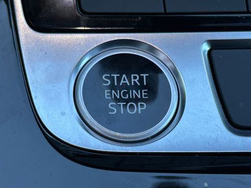 Used 2025 Audi Q7 3.0T Premium w/ Convenience Package image 36