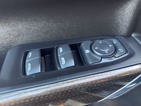 Used 2020 Chevrolet Silverado 1500 LT w/ All-Star Edition AWD/4WD image 13