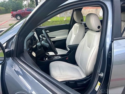 Used 2020 Buick Encore GX Preferred w/ Sport Touring Package FWD image 31