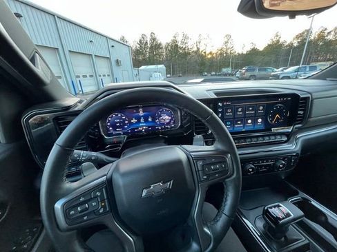 Used 2024 Chevrolet Silverado 1500 ZR2 w/ Technology Package image 19