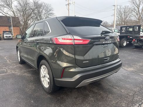Used 2024 Ford Edge SEL w/ Convenience Package image 8