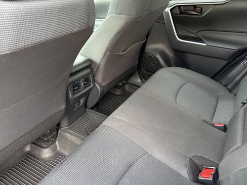 Certified 2025 Toyota RAV4 LE FWD image 15