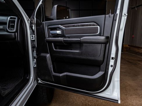 Used 2024 RAM 3500 Lone Star w/ Sport Appearance Package image 36