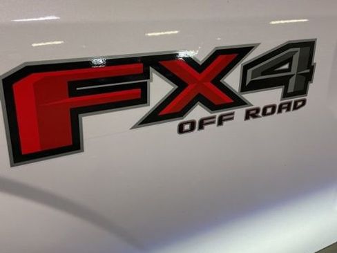 Used 2019 Ford F150 Lariat image 4