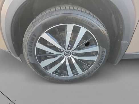 Used 2023 Nissan Pathfinder Platinum AWD/4WD image 38